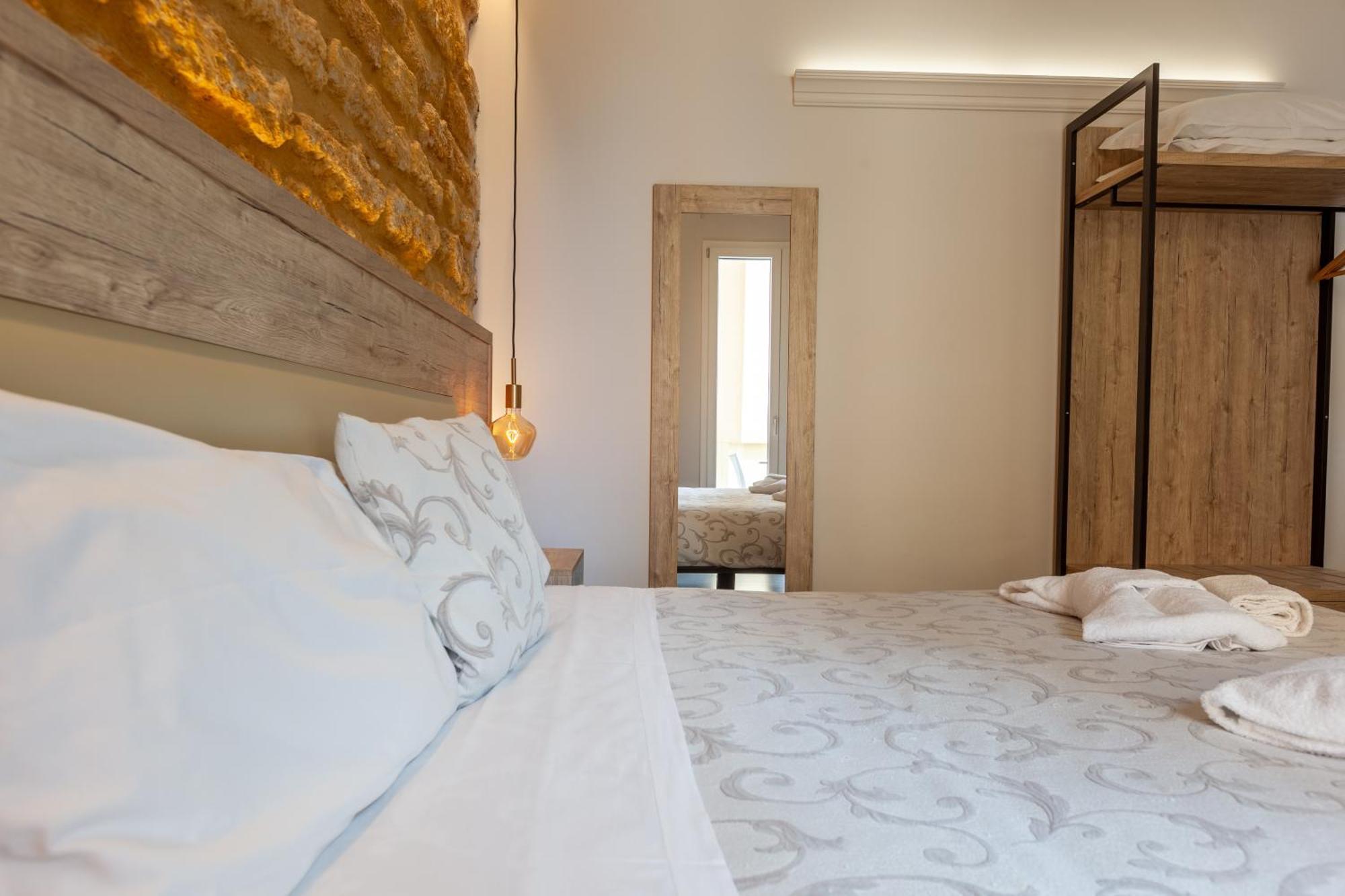 Oneira Bed & Breakfast *