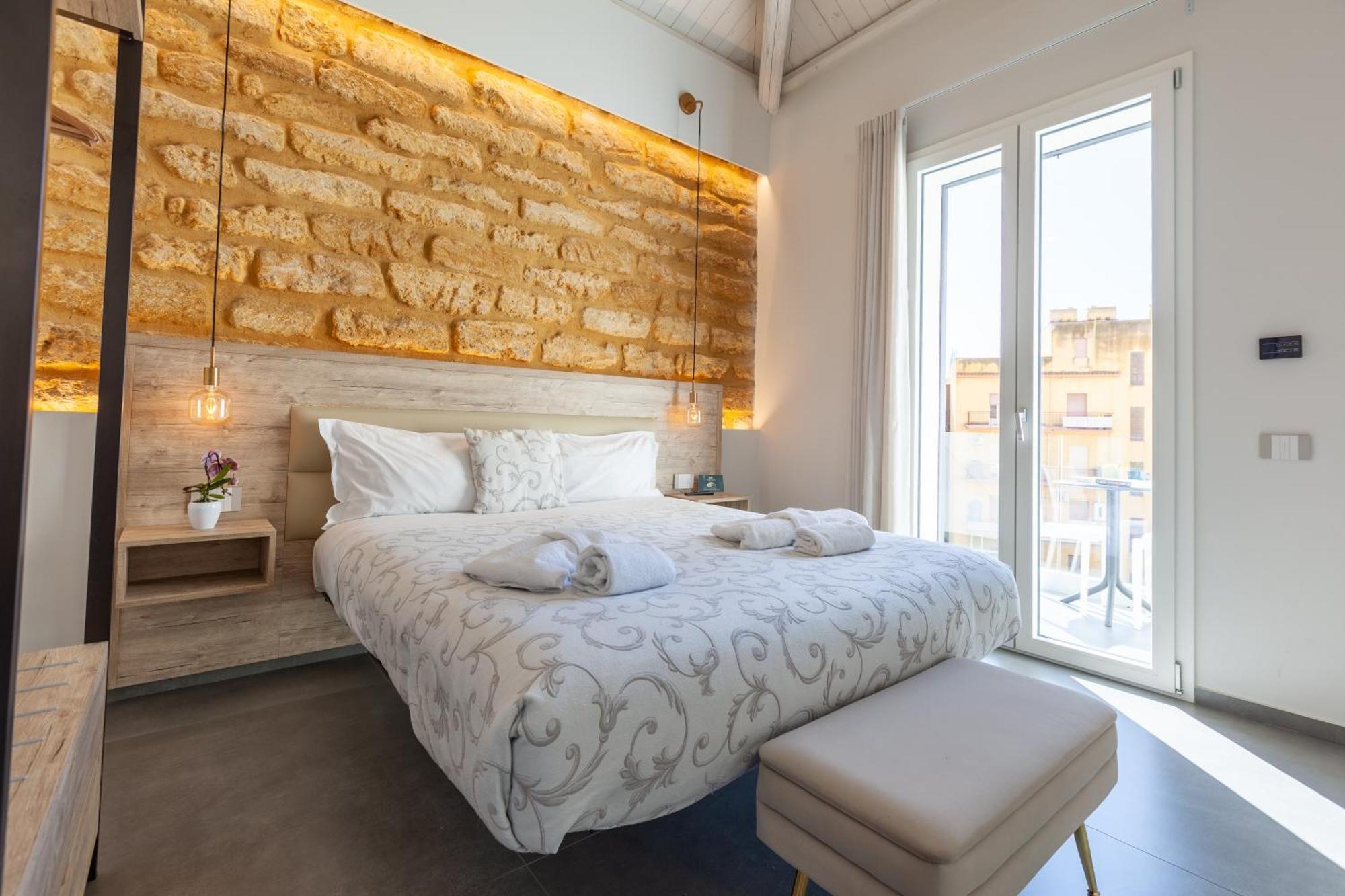 Oneira * Agrigento