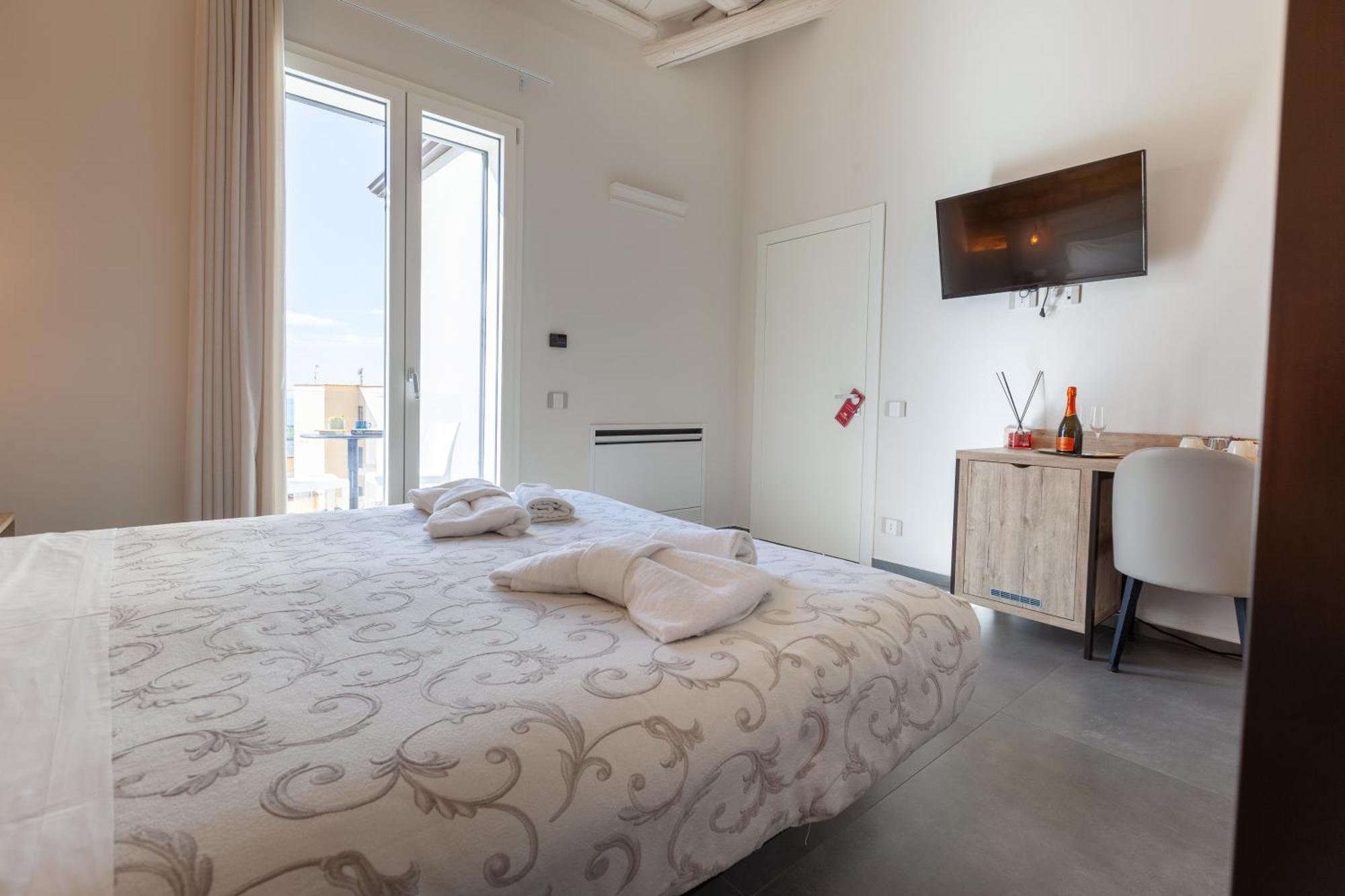 Oneira Bed & Breakfast *